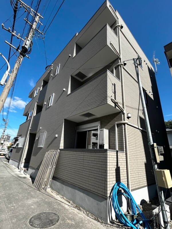 建築中