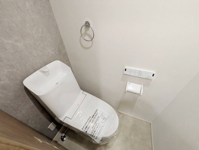 物件内観写真11　(トイレ)