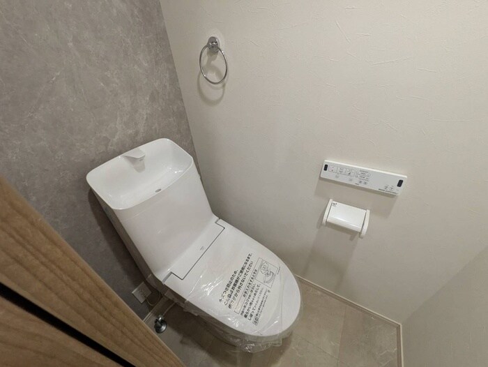 物件内観写真11　(トイレ)