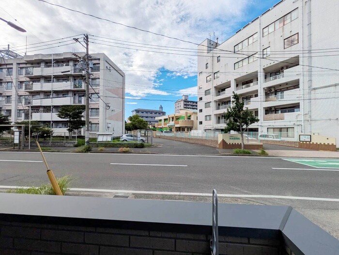 物件内観写真15　(室内からの展望)