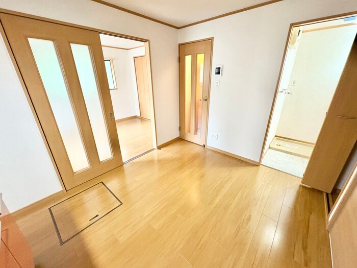 物件内観写真4　(居室)