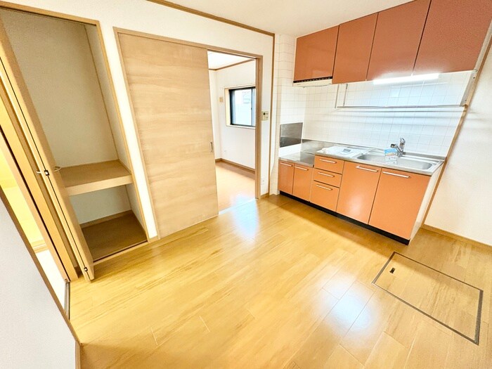 物件内観写真5　(居室)