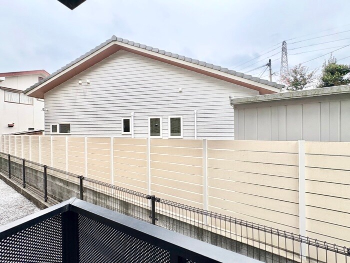 物件内観写真12　(室内からの展望)