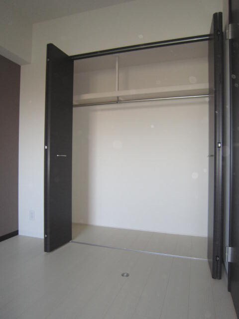 物件内観写真15　(収納)