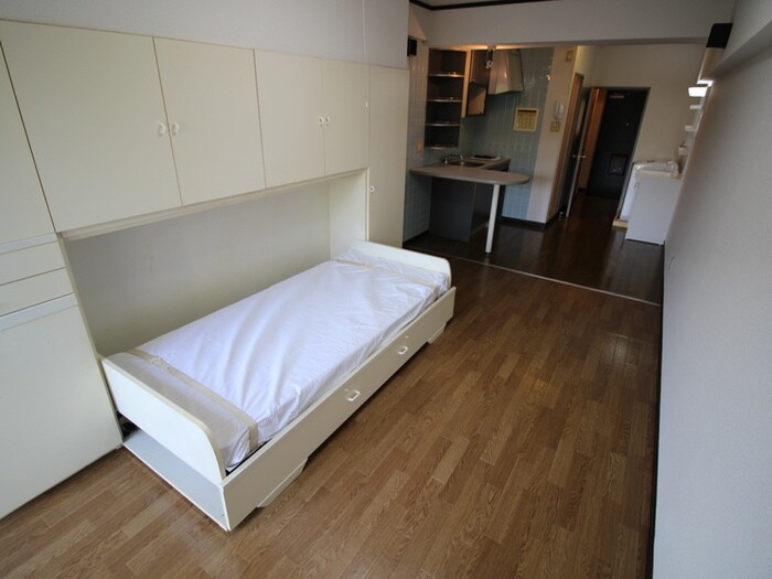 物件内観写真4　(居室)