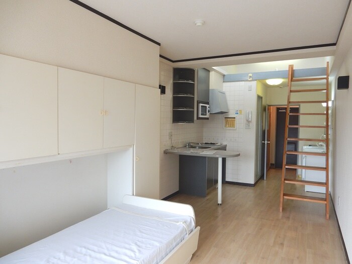 物件内観写真4　(居室)