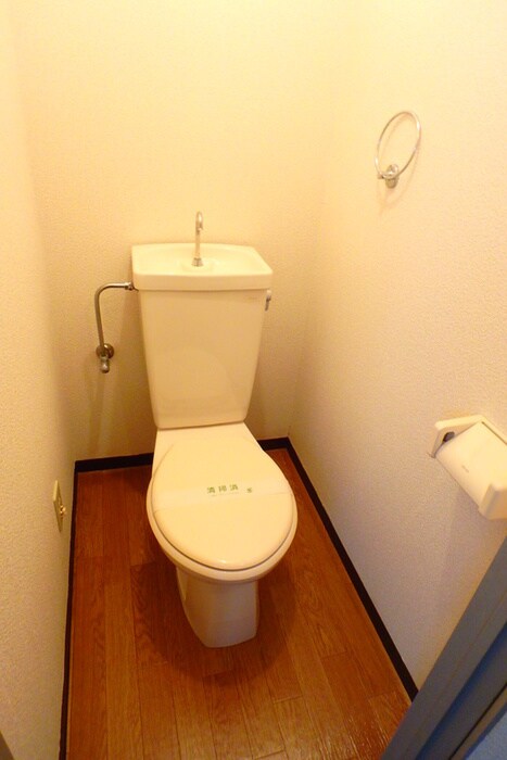 物件内観写真8　(トイレ)