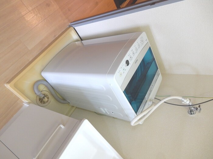 物件内観写真11　(洗濯機置場)