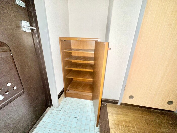 物件内観写真12　(靴箱)