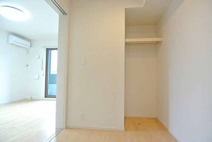 物件内観写真5　(居室)