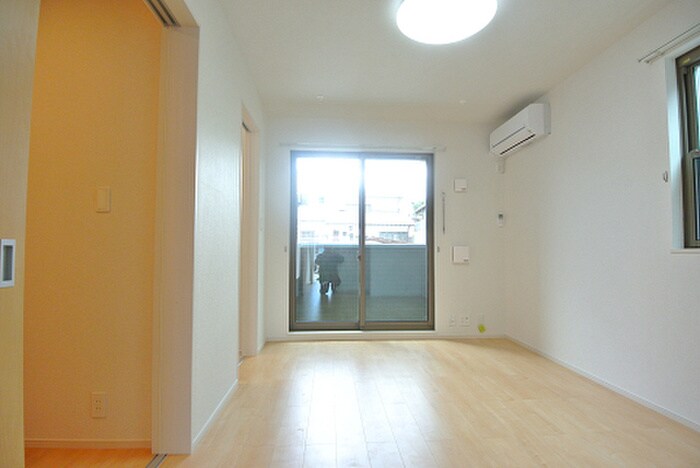 物件内観写真5　(居室)