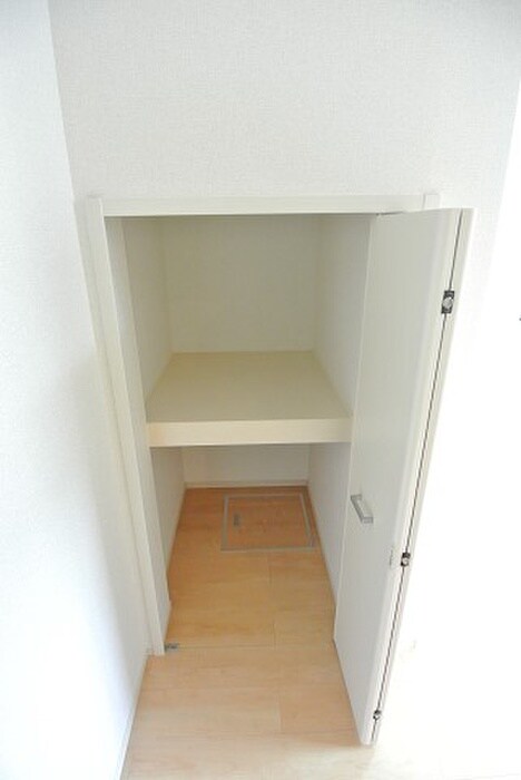 物件内観写真11　(収納)