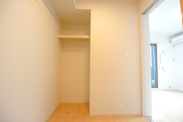 物件内観写真11　(収納)