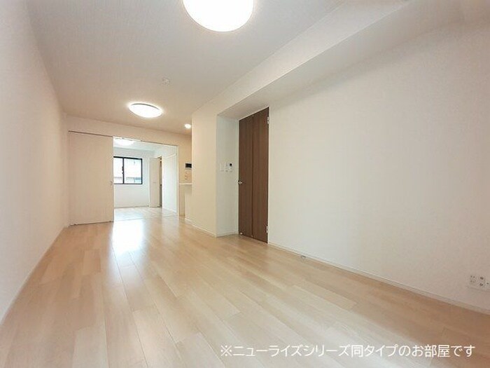 物件内観写真2　(居室)