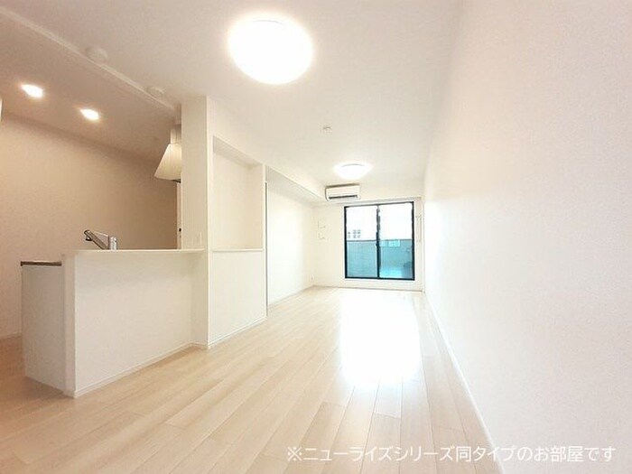 物件内観写真2　(居室)