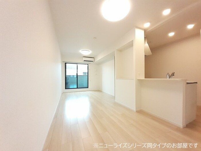 物件内観写真2　(居室)