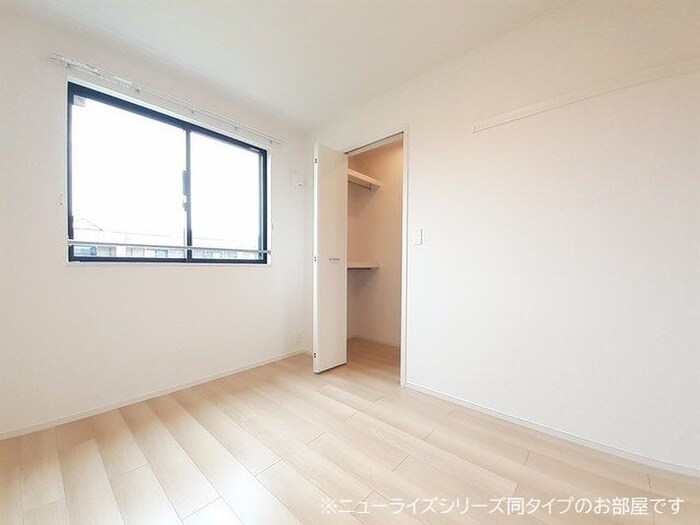 物件内観写真7　(収納)