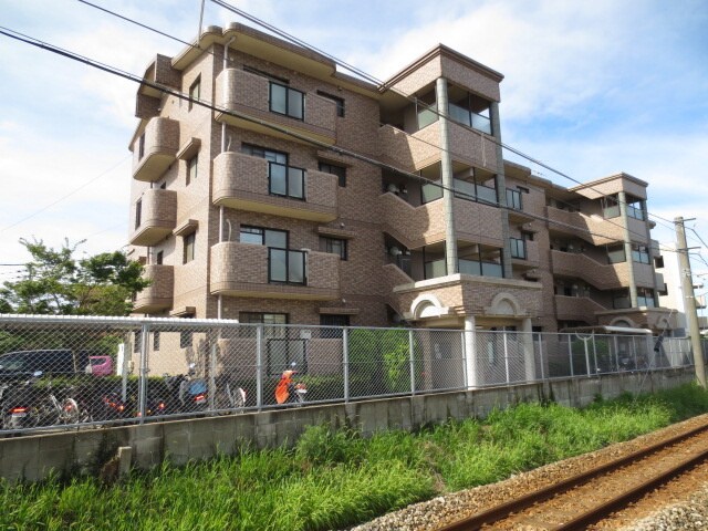 メイプルフォ－レの物件外観写真