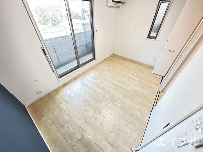 物件内観写真8　(居室)