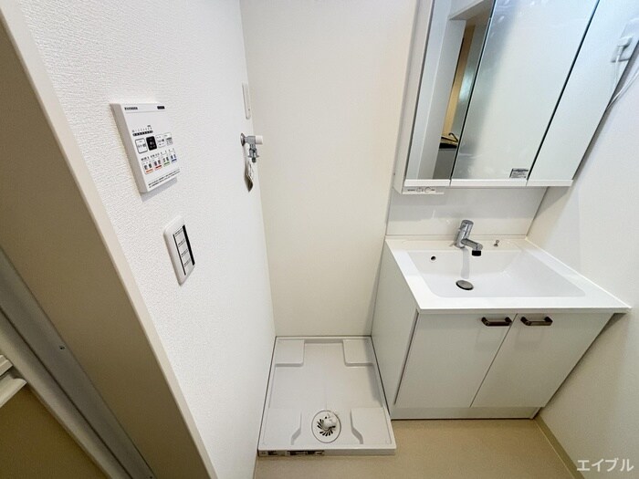 物件内観写真15　(洗濯機置場)