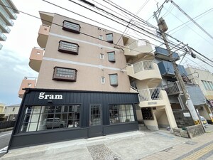 レジデンス京田外観写真