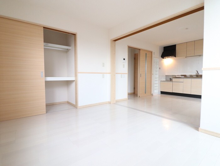 物件内観写真8　(居室)