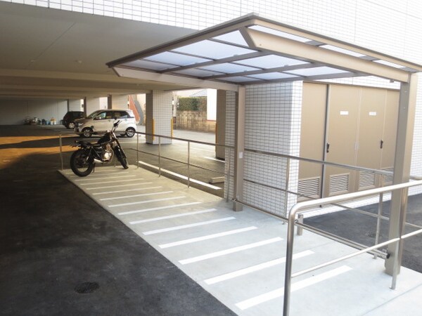 駐輪場