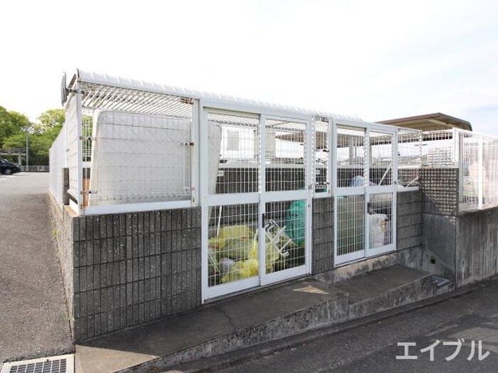 物件外観写真4　(建物設備)