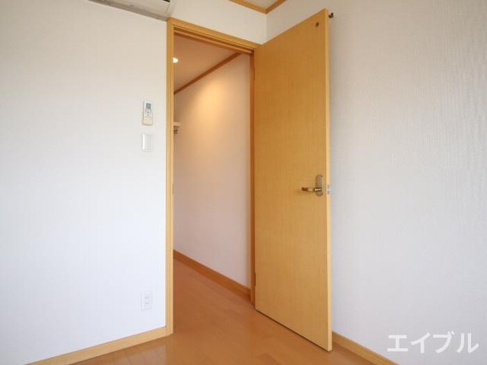 物件内観写真18　(収納)