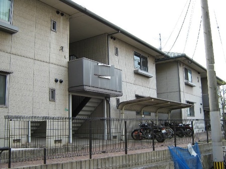 ユニゾン上富野Ａ外観写真