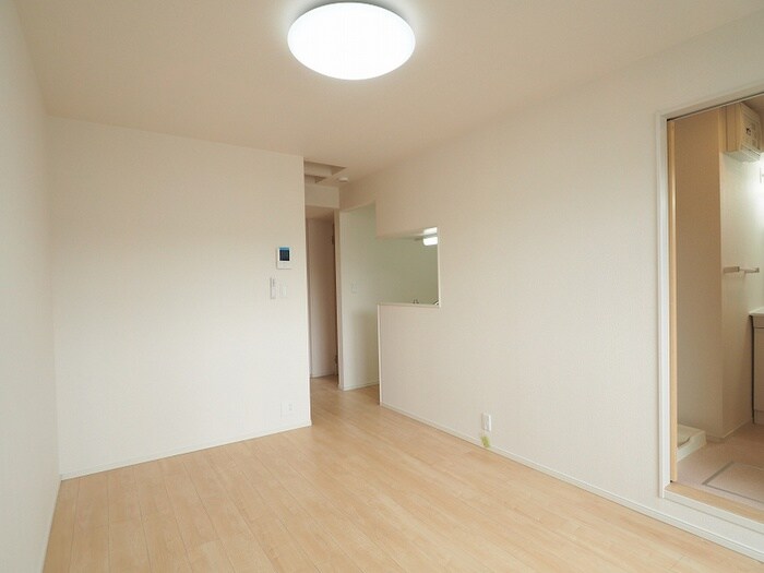 物件内観写真4　(居室)