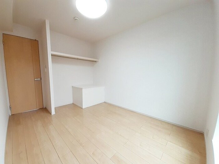 物件内観写真11　(居室)