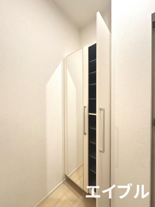 物件内観写真13　(靴箱)