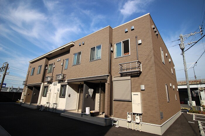 物件外観写真1　(外観写真)