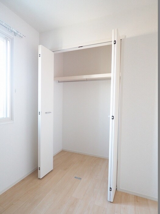 物件内観写真10　(収納)