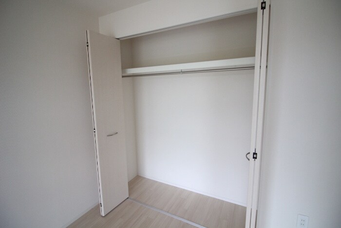 物件内観写真13　(収納)