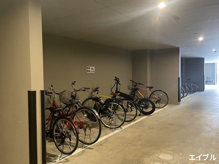 物件外観写真5　(駐輪場)