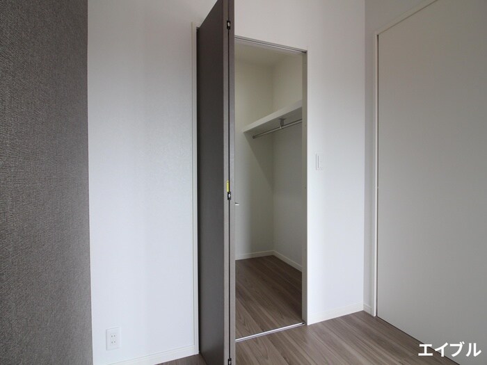 物件内観写真18　(収納)
