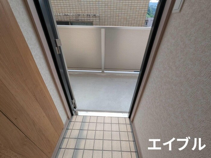 物件内観写真16　(玄関)