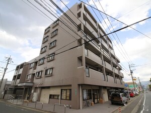 ユートピアマンション外観写真