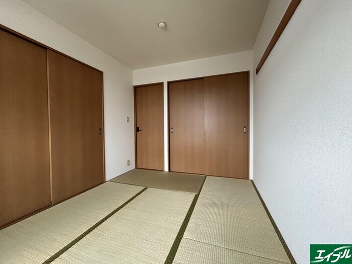 物件内観写真9　(居室)