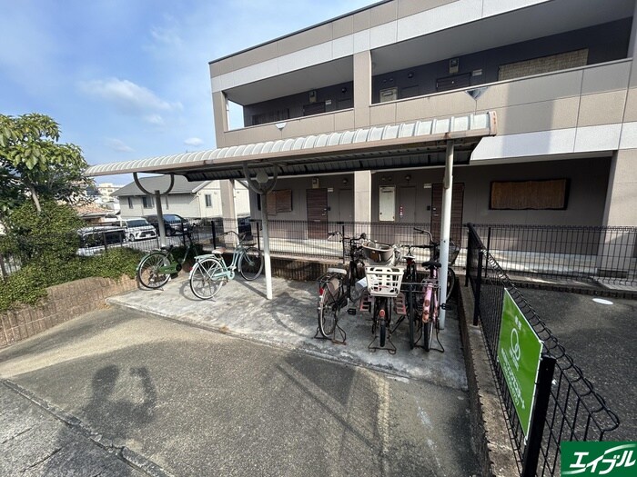 物件外観写真6　(駐輪場)