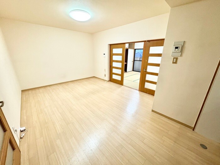 物件内観写真7　(居室)