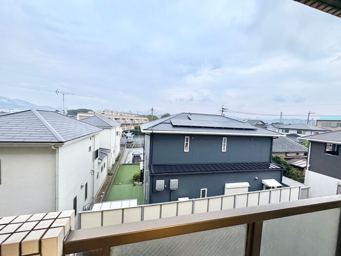 物件内観写真14　(室内からの展望)