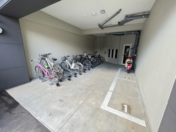駐輪場