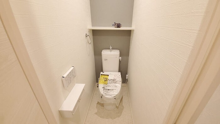 物件内観写真8　(トイレ)