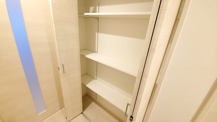 物件内観写真13　(収納)