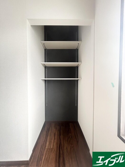 物件内観写真15　(収納)
