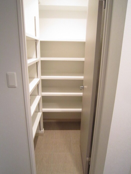 物件内観写真15　(靴箱)