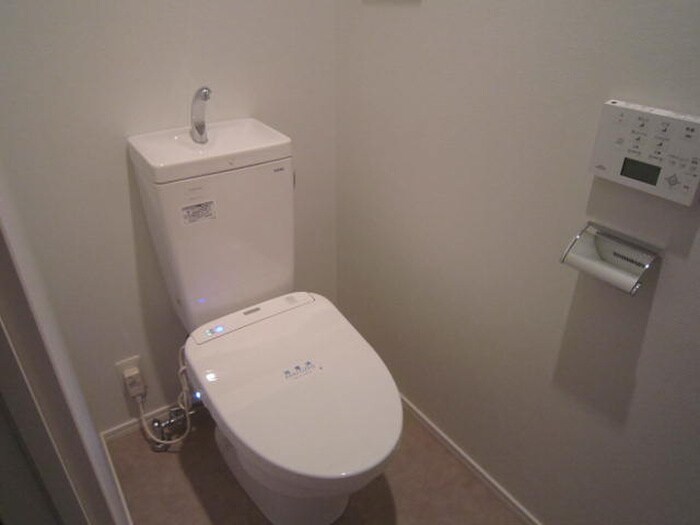 物件内観写真13　(トイレ)